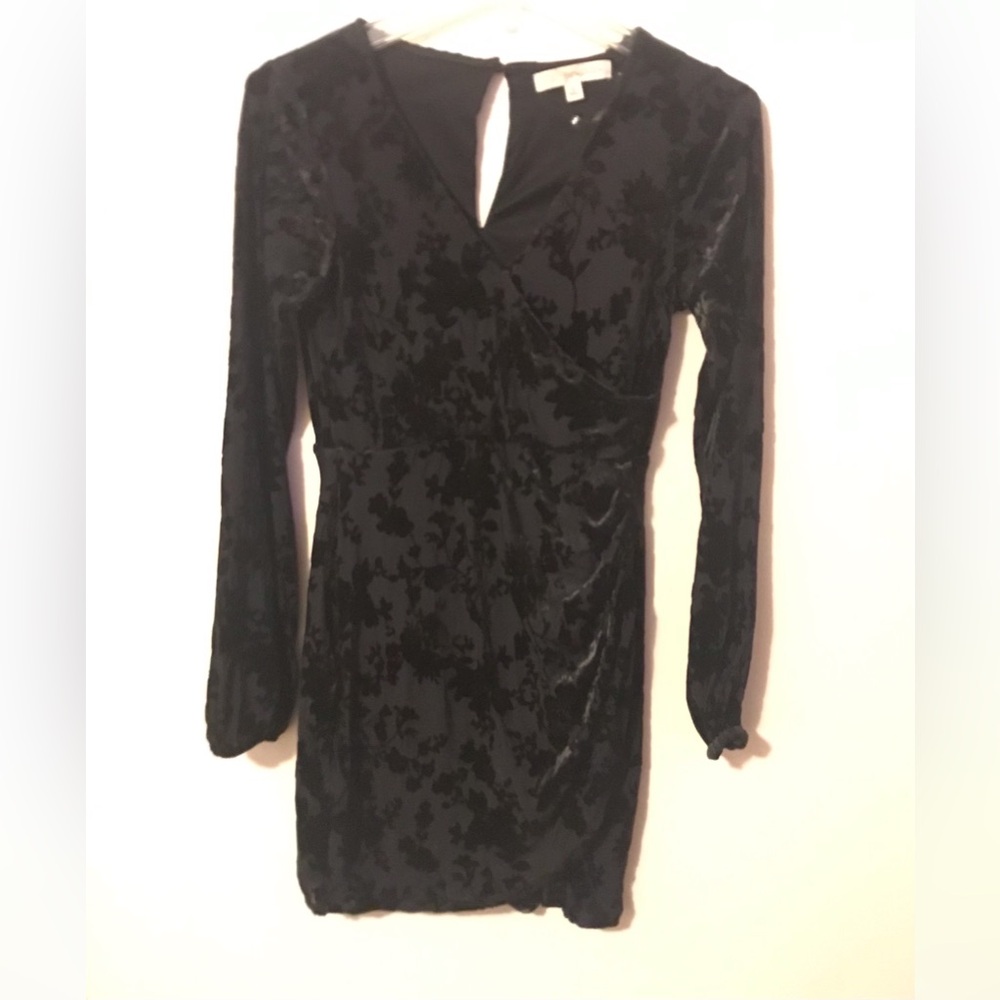 Elegant Black Velvet Dress S small long sleeves